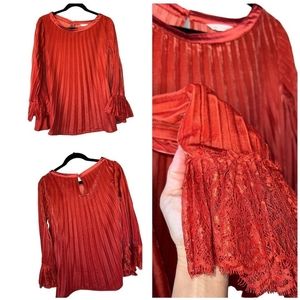Soft Surroundings Pleated Flowy top